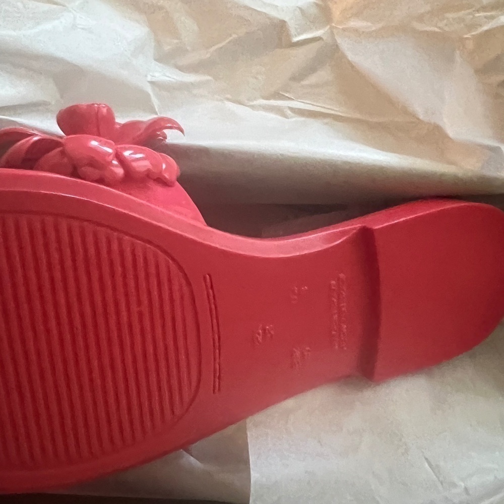 kate spade new york::Jaylee Floral Gold Logo Jelly Sandals::Ponderosa Red::NIB:: - Picture 10 of 10